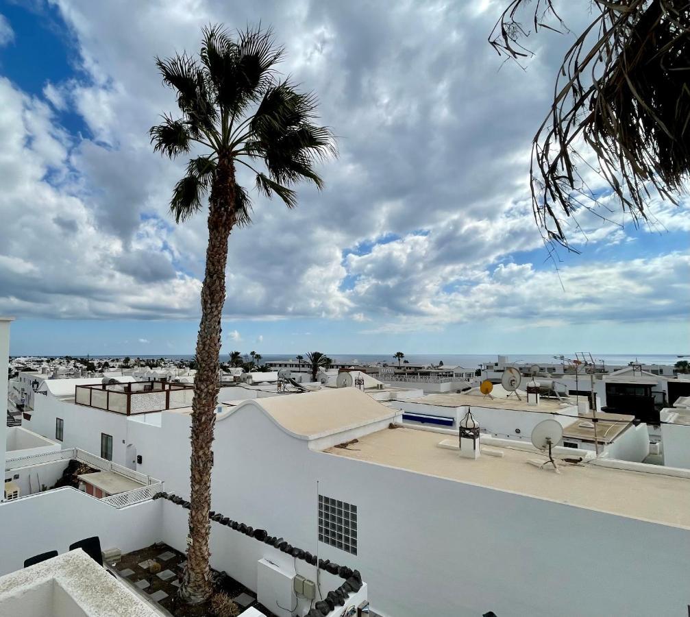 Cozy And Sunny Apartment Over The Rooftops Puerto del Carmen  Kültér fotó
