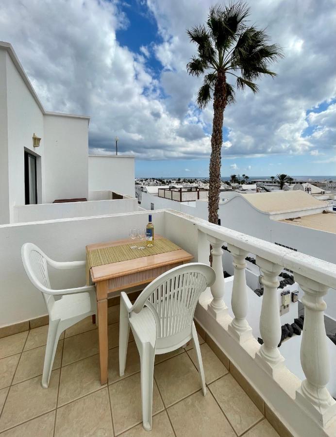 Cozy And Sunny Apartment Over The Rooftops Puerto del Carmen  Kültér fotó